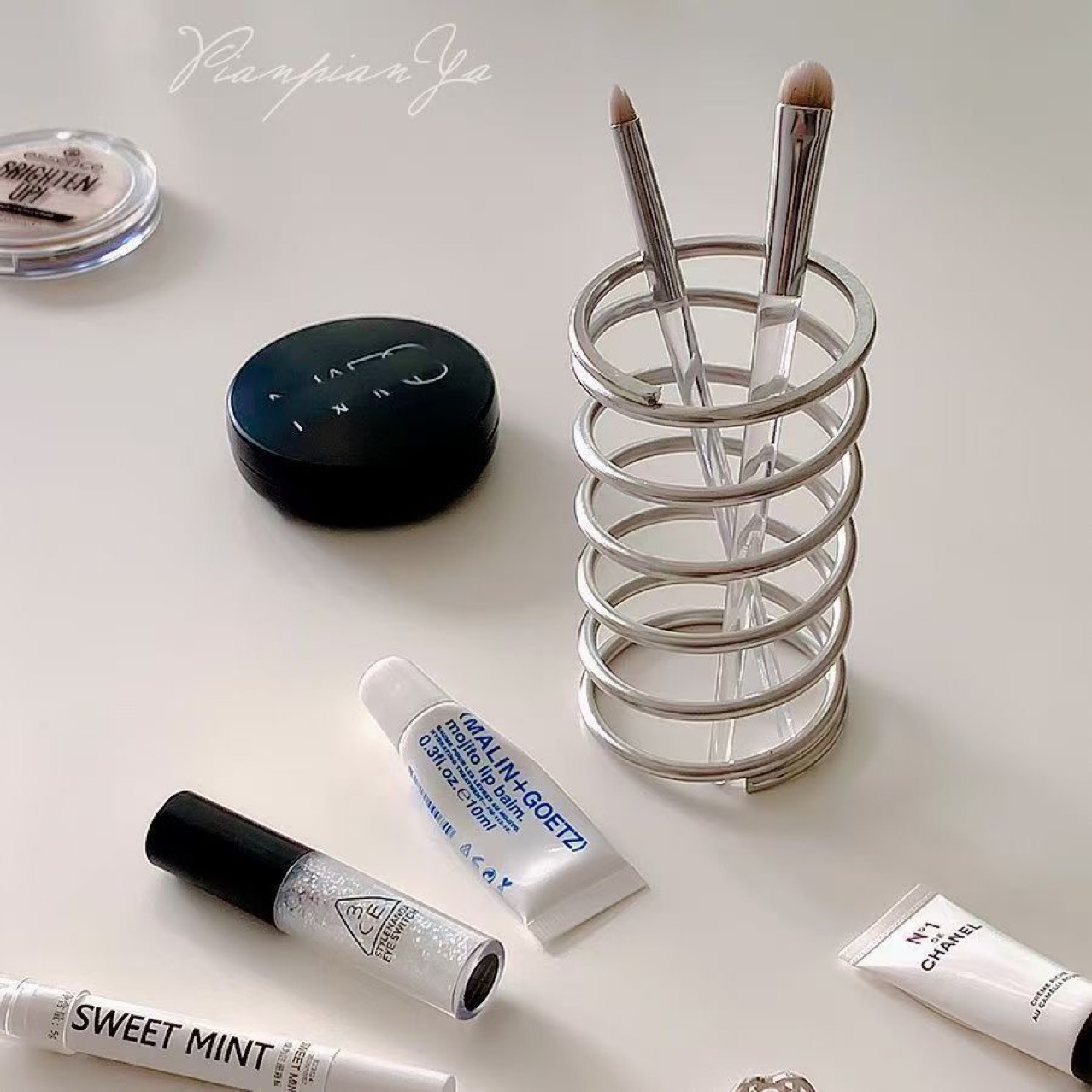 Zara Home Bathroom Accessories - Soporte de acero inoxidable para cepillos